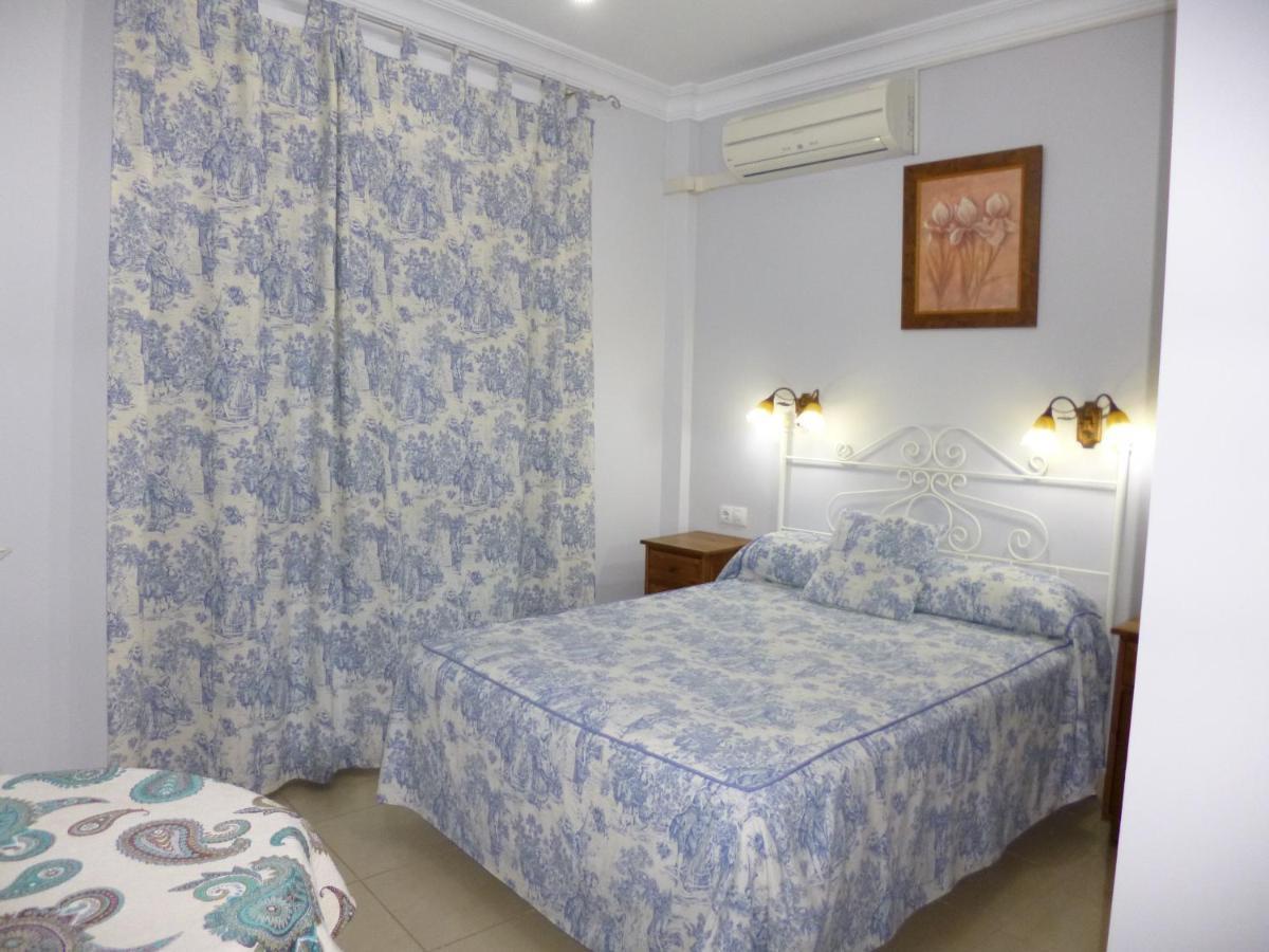Hostal Virgen Del Rocio Los Palacios Y Villafranca Eksteriør bilde