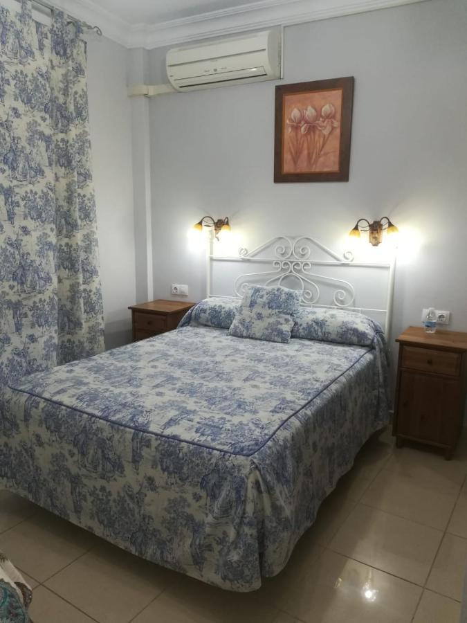Hostal Virgen Del Rocio Los Palacios Y Villafranca Eksteriør bilde
